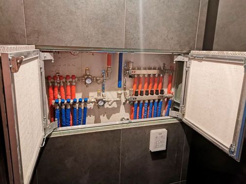 Люк под плитку Секрет 3.0, 2 створки 1100*600 Люк под плитку Секрет 3.0, 2 створки 1100*600