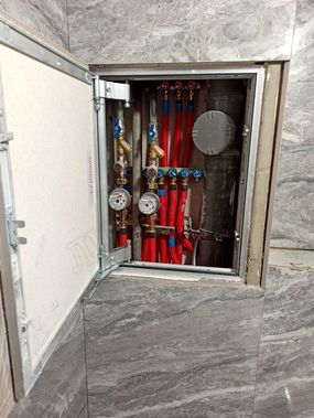 Люк под плитку Секрет 3.0 470*500 Люк под плитку Секрет 3.0 470*500