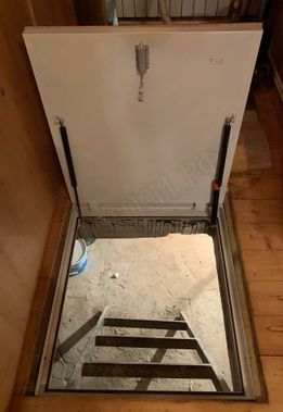 Самоподъемный Невидимка короб 930*1210, с дополнительным амортизатором, с дополнительным усилением профильной трубой створки люка, с крышкой из стального рифленого листа, утепленный Самоподъемный Невидимка короб 930*1210, с дополнительным амортизатором, с дополнительным усилением профильной трубой створки люка, с крышкой из стального рифленого листа, утепленный